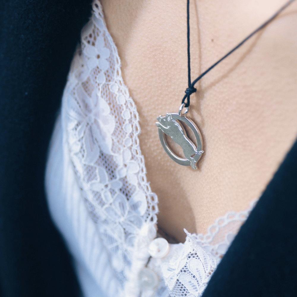 Pendentif - Sanglier APER dans son cercle